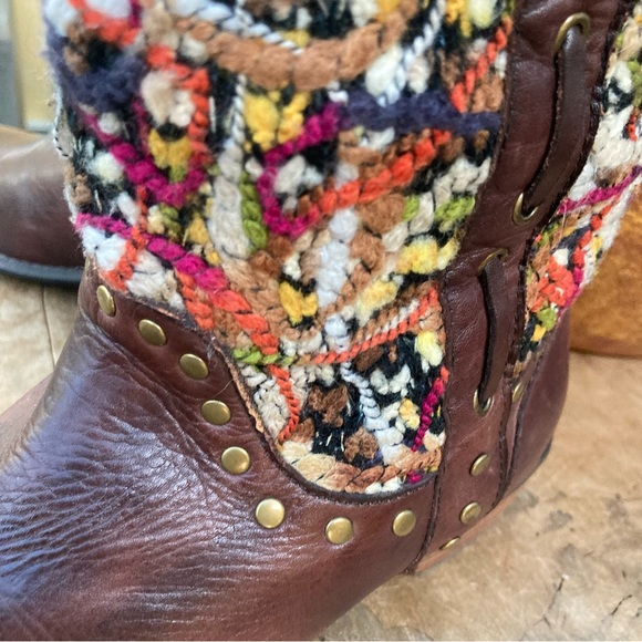 Spring Step tall boot tapestry dark brown rivets low heal pull on size 7 - 7.5 - Picture 9 of 14